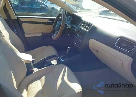 2011 Volkswagen Jetta 2.5L Se from USA, damaged, VIN 3VWDX7AJ3BM342696